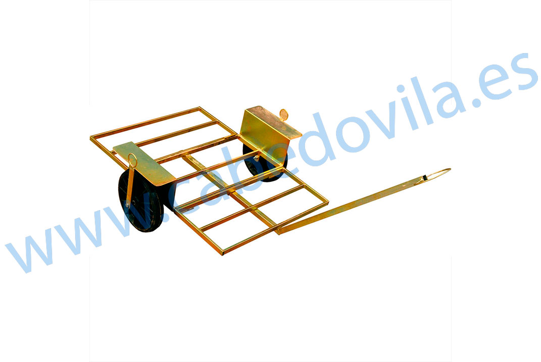 Es idónea para la recogida de leña en huertos y campos.